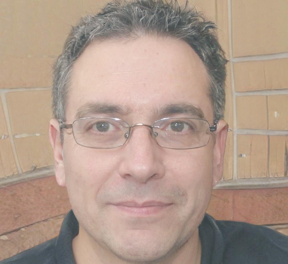 Tomás Ferenczi, media researcher and regular contributor